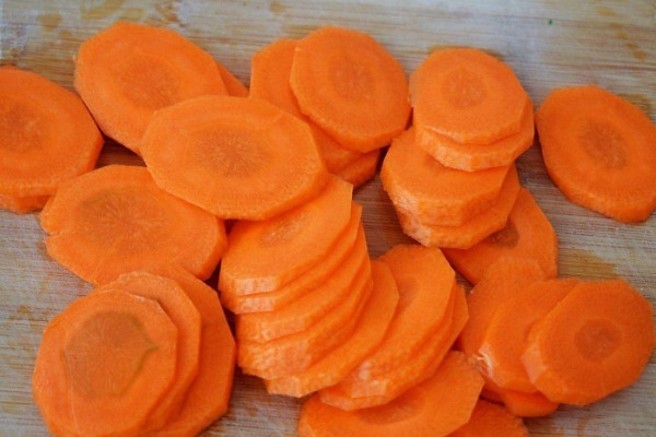 维生素c|让人倒下的不是病，而是无知，吃胡萝卜的4个禁忌，你需要了解！