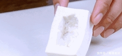 加上|这是豆腐最特别的做法,再加上这个碗汁,下饭不腻超美味