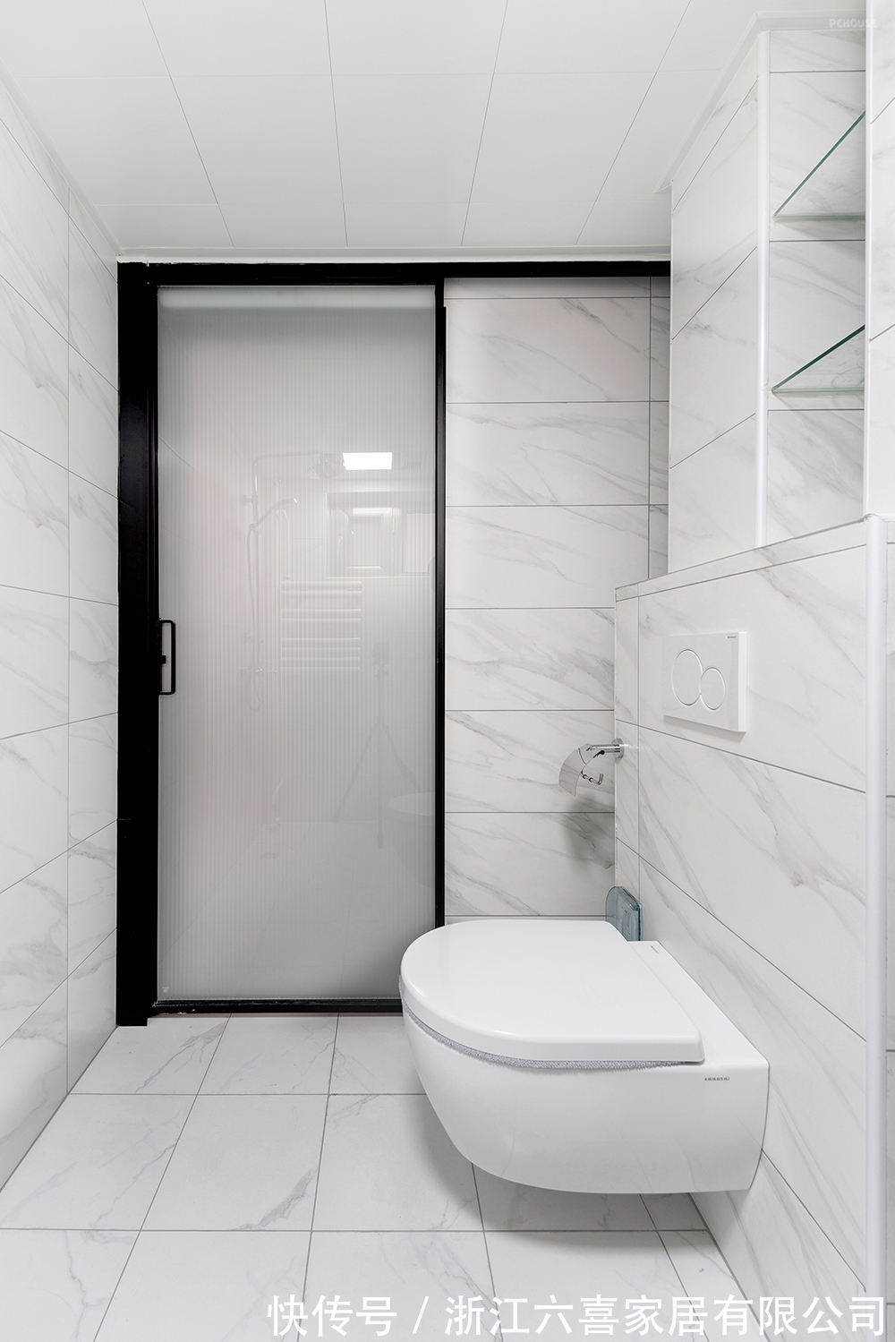 卫生间|58㎡一居室拥有超大厨房+超长玄关，尽显不一样的现代轻奢风