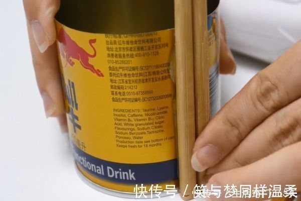 把筷子插在易拉罐上，没想到还有这个大妙用，学会受用一生！