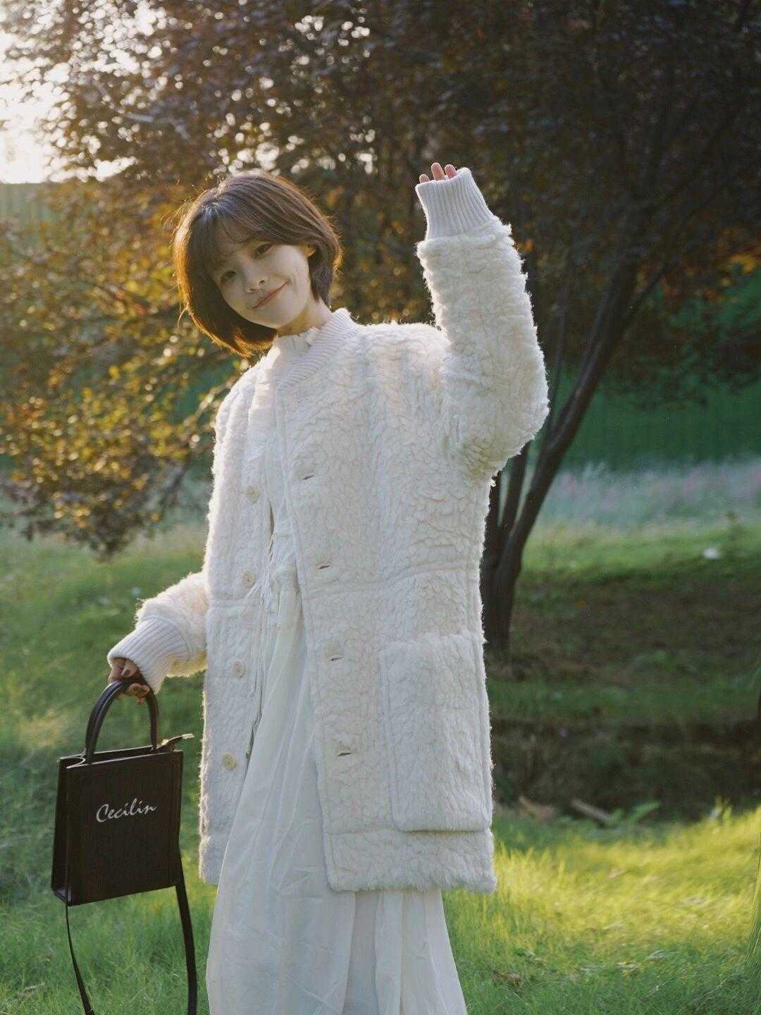 外套|我又被“羊羔毛外套”美到了,不愧是今年冬季最in单品,你有吗?