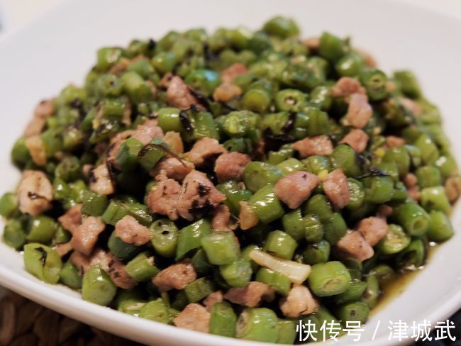 三菜一汤，有荤有素，网友：这搭配，会过日子