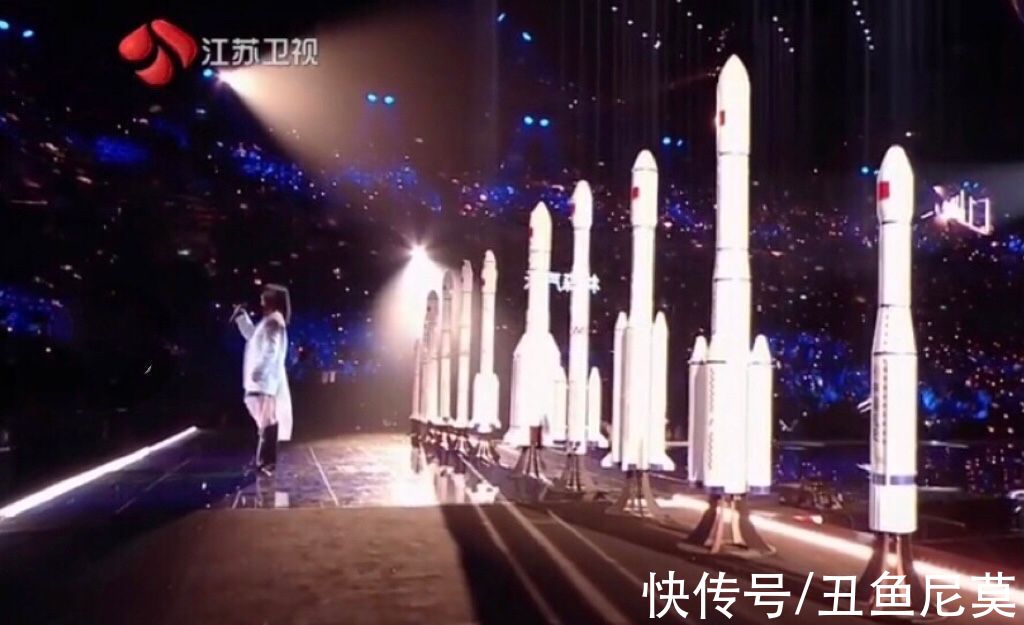 金曲听不够，故事不够听，江苏卫视跨年晚会致敬新时代唱响新生活