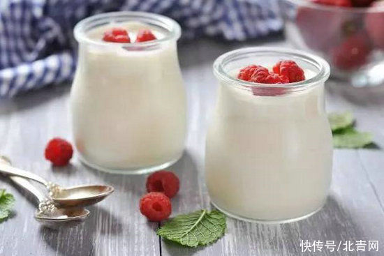 喝酸奶时要注意这几点 适当饮用身体或许更健康