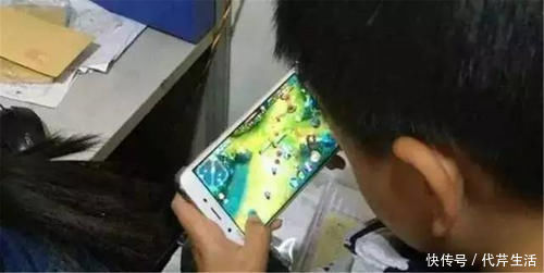 差别|从小“玩游戏”和“不玩游戏”的孩子,长大后差别大,父母要懂