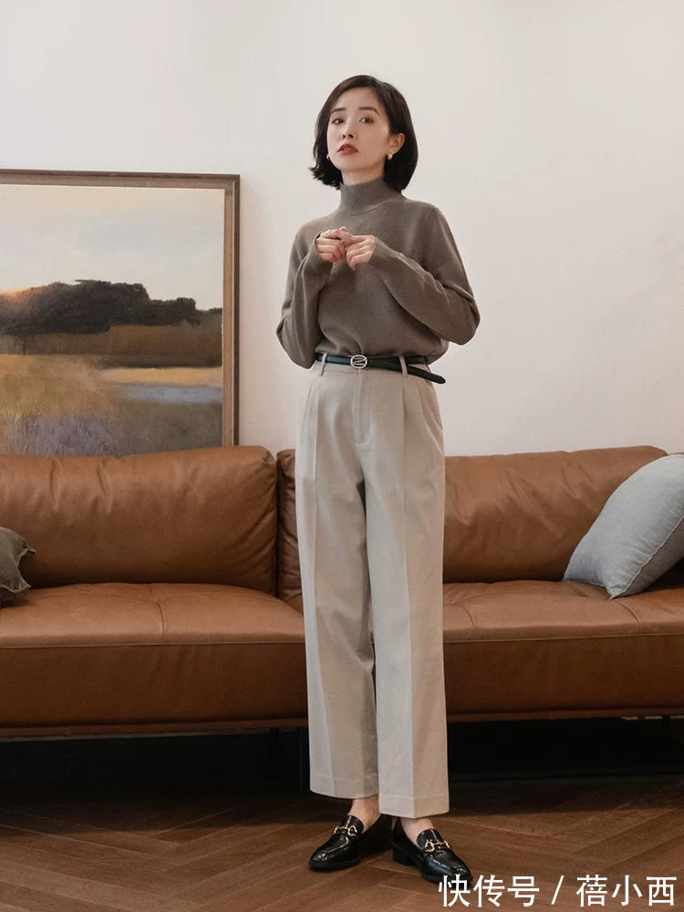 黄黑皮|今年冬天火了一个穿法,叫“毛衣+九分裤”,无论啥身材都能驾驭