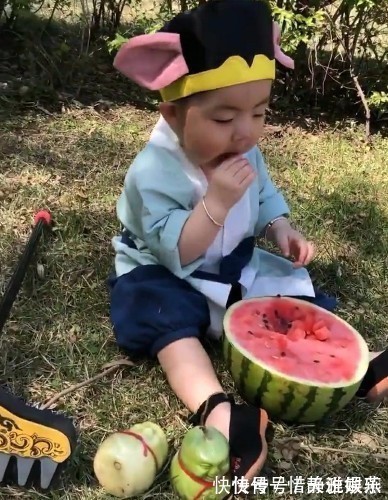 孩子|妈妈转身发现孩子没了，找到孩子的时候，妈妈被眼前的画面萌翻了