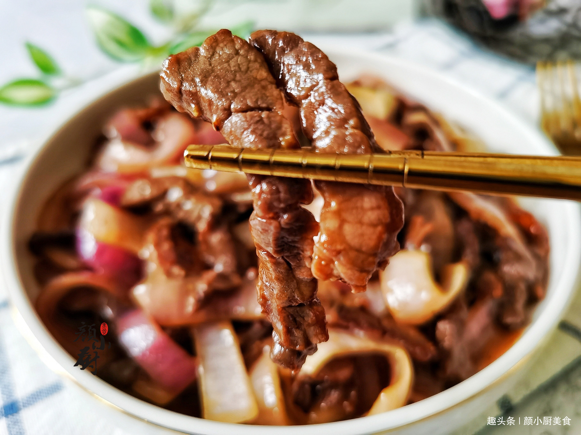 炒牛肉时，万万不可直接下锅就炒，多加这一步，牛肉鲜嫩更好吃