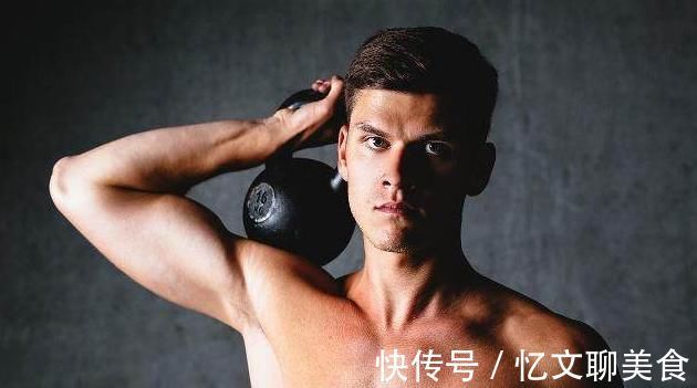 俯卧撑|男性在睡前30分钟，坚持做“俯卧撑”，3件益处可能悄悄来找你