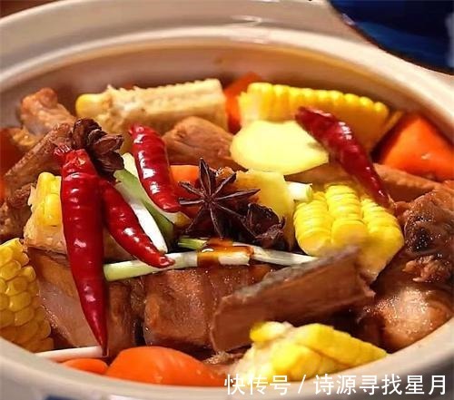 天气降温变冷,多给孩子做这道排骨玉米煲,既营养滋补又暖心暖胃!