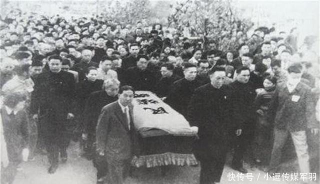 简单|鲁迅先生离世后,葬礼扶灵抬棺的16个人都有谁?个个都不简单