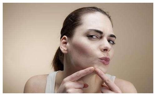 睡眠时间|女人出现5个“表现”，或许是开始“衰老”了！很多人没注意