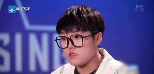 中國(guó)好聲音2021|《好聲音》8強(qiáng)名單出爐，回鍋肉全淘汰，網(wǎng)紅當(dāng)?shù)溃谲娪袘夷?
onload=