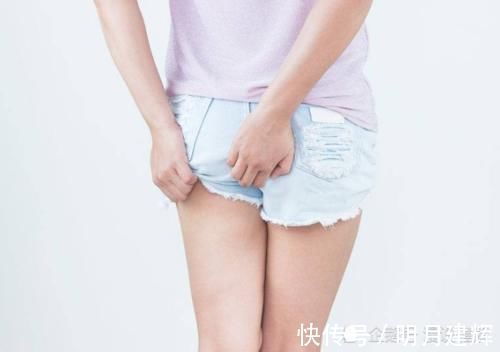 肠癌|常便秘的人若排便伴有2个症状，需当心，这或是肠癌在“搞事情”