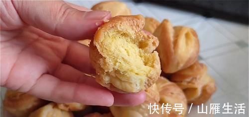 核桃酥这样做太好吃了，外面酥脆直掉渣，内里绵软又香甜，真过瘾