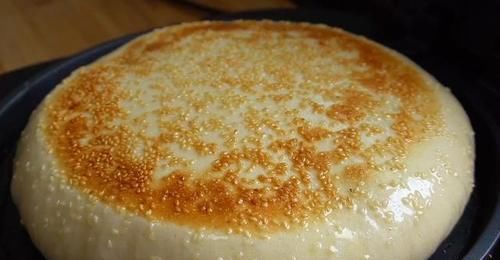 家常千层饼做法，一层层撕着吃，蓬松暄软好消化，新手也能做成功