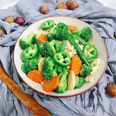 萝卜|低脂低盐时蔬炒鸡肉