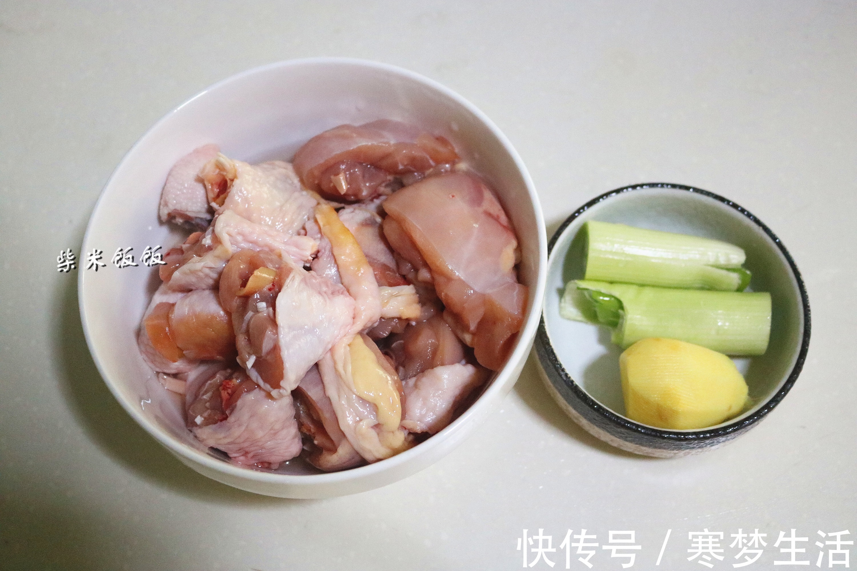 鸡肉|这菜太好吃了，做法也简单，蒸一蒸就上桌，没有油烟更健康