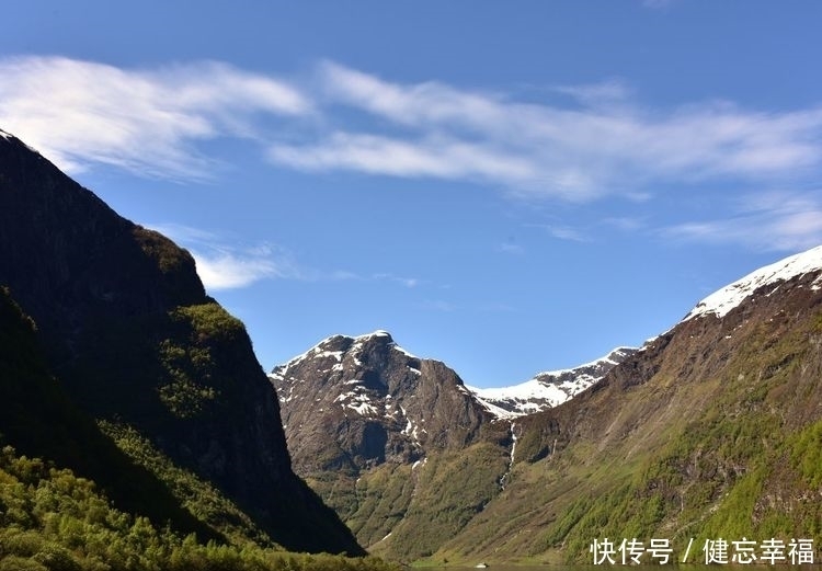 世界上最|雪山“高铁”，峡湾船行，美到窒息