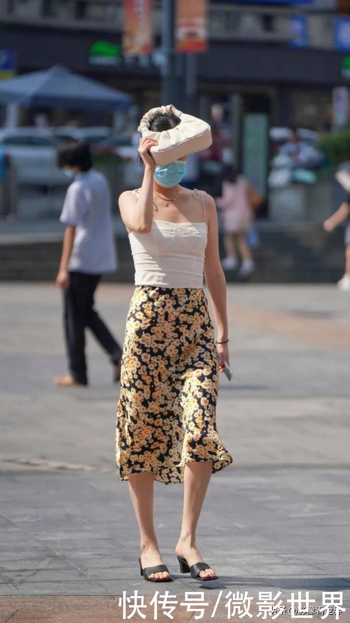高跟鞋|微胖女生如何穿搭才能变得比较瘦和高，身材看起来有曲线美