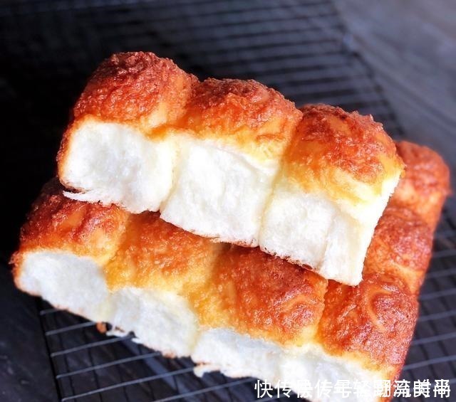 这面包跟棉花一样软,植物油做椰蓉酱竟比黄油还好吃,配方全赠送