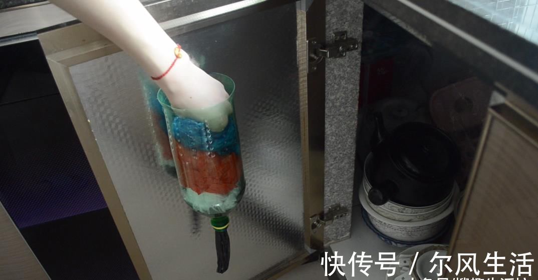 厨房里放一个塑料瓶, 家里一年都不用买垃圾袋, 看完赶紧去试试