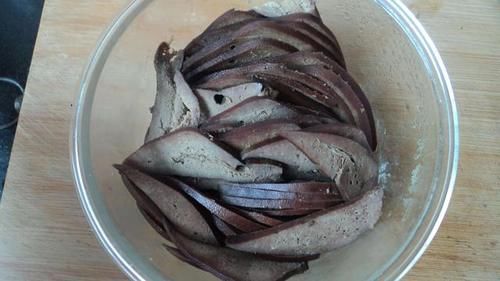 猪肝|让舌尖痛快的美味!教你营养好吃的卤猪肝,保证吃一次就忘不了