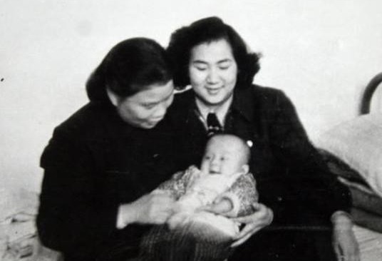 背景|中国姑娘深陷纳粹集中营6年，身份成谜，5年后被救出才知背景强大！