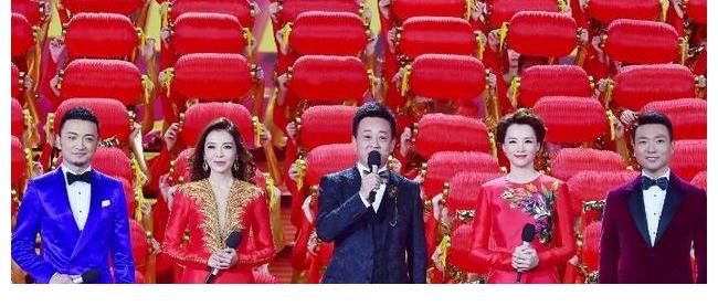 年夜饭|央视春晚为何不对外售票,每年观众席坐得满满,他们是什么身份?