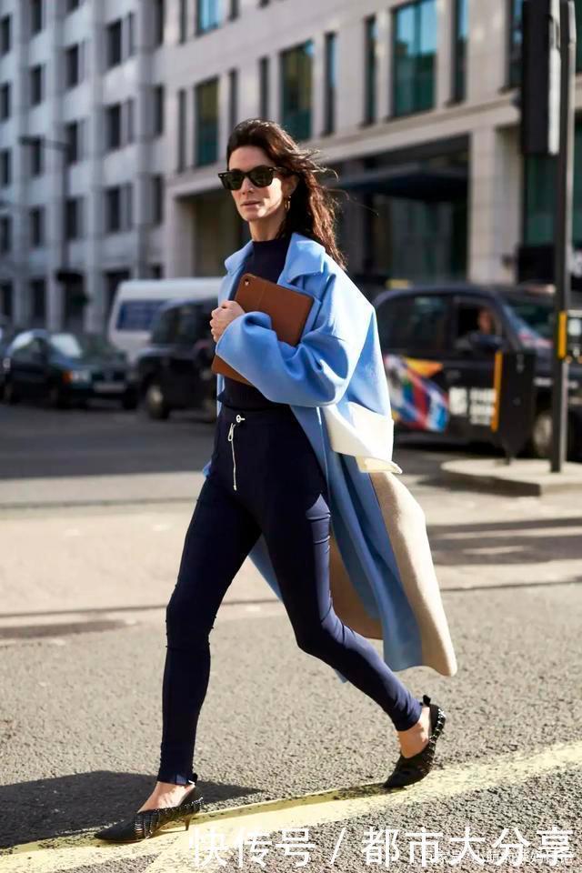 小白鞋过时了,今年流行这些鞋,不闷不勒,特适合“脚大”的女人