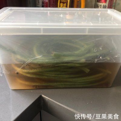 大厨|饭店大厨说漏嘴的秘密，酸豆角炒牛肉丁这样做才好吃