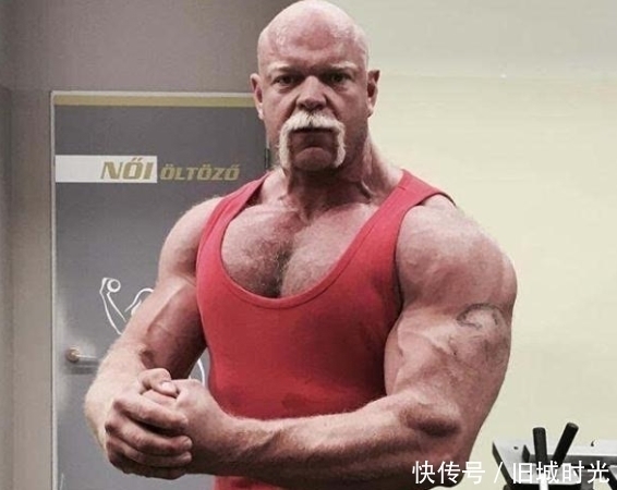 一身肌肉|为何人类每天吃肉，但却很难长肌肉，而牛只吃草却拥有一身肌肉？