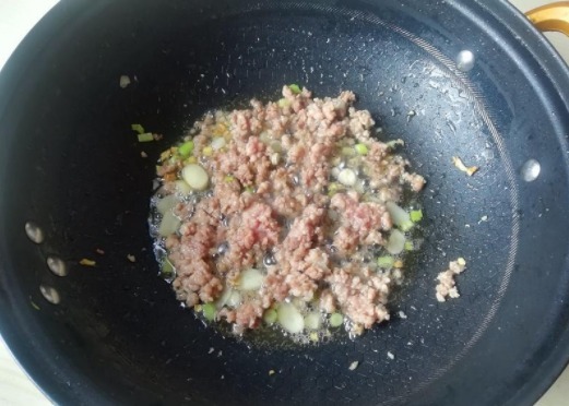 包菜这样做,比手撕包菜还香,做法一样简单,又香又下饭