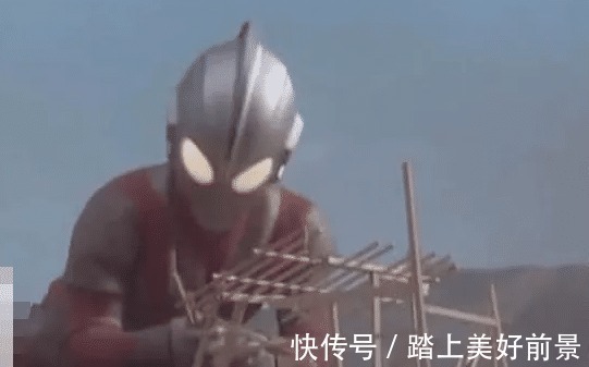 賽文奧特曼|它是唯一被地球人“厭惡”的奧特曼,只會跟在別人的后面修房子