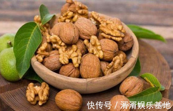 弹性蛋白|女性不想老太快,推荐4种食物,美容养颜,排毒护肤,肌肤更细腻