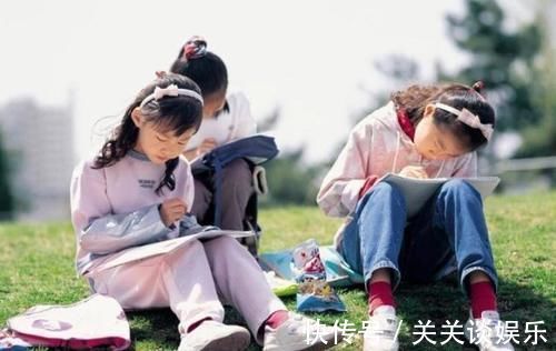 母亲|宝宝奖状拿到手软,母亲却笑不出来,网友:这能笑得出来?