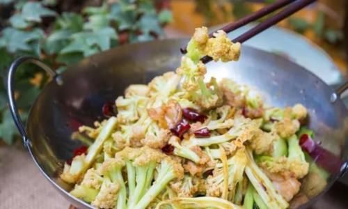 腐竹|血脂高的中老年人，这“3种食物”千万不要吃，医生：会影响健康