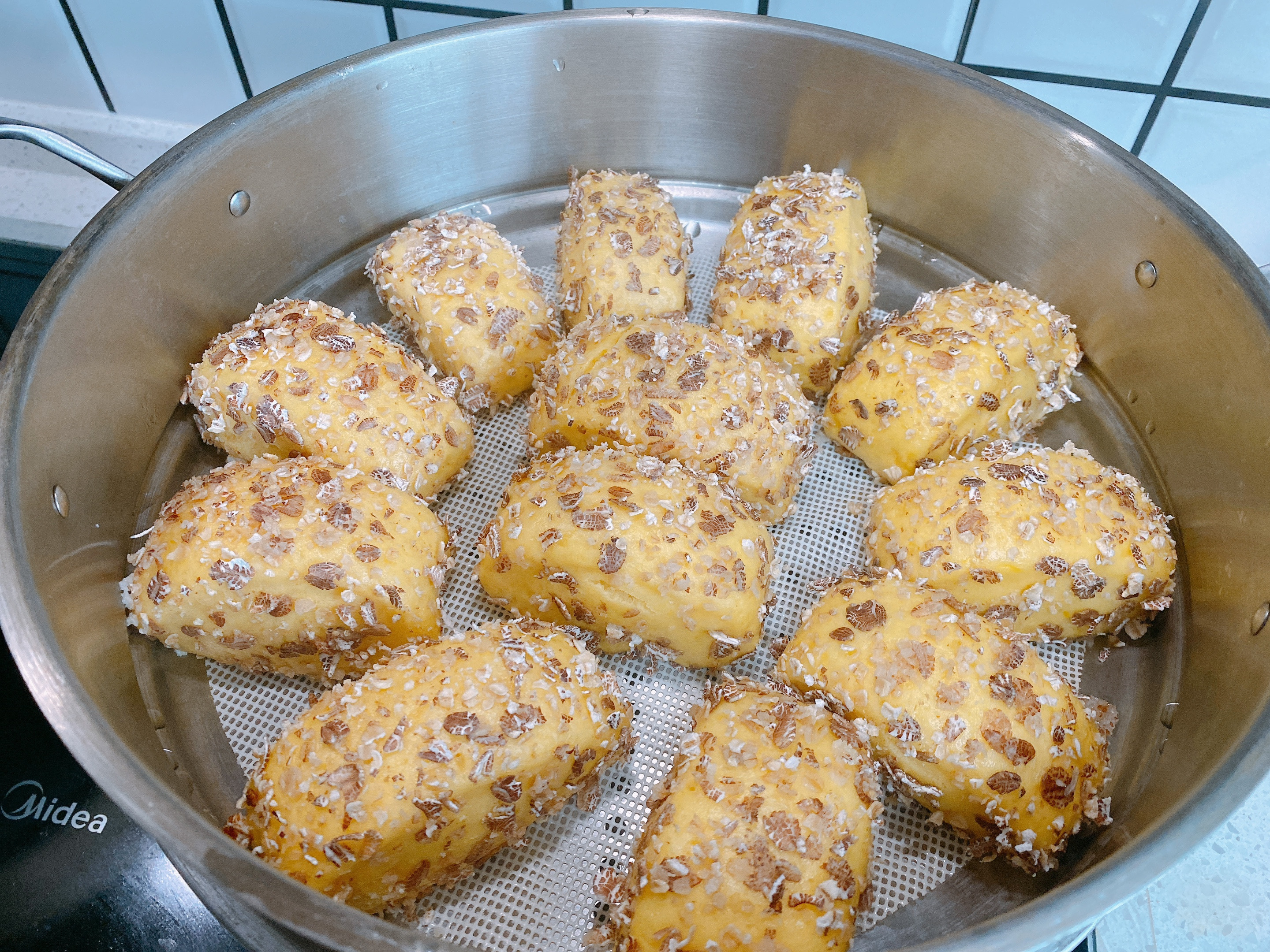 南瓜和燕麦搭配，无水无油好吃易消化，老少皆宜，减肥朋友的福音！