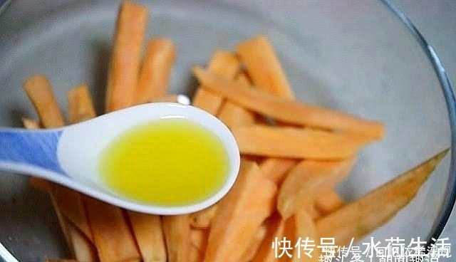 减脂|女孩把它当成零食,每天不离口,吃不胖还能减脂!