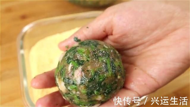 菠菜|入冬了,我们家迷上吃这个,不和面不揉面,皮薄馅大,营养又美味