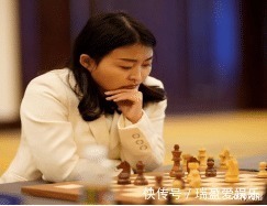 象棋|居文君作为内敛美女，却坚持打着最艰苦的比赛