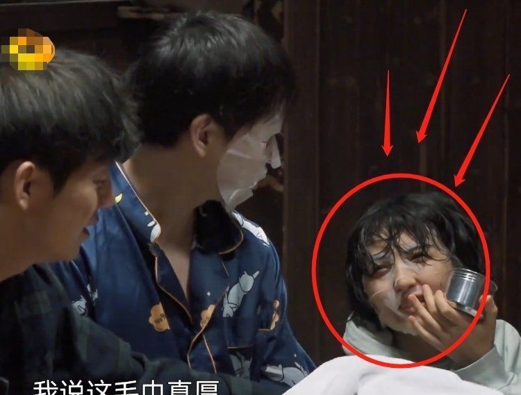 偶像包袱|导演为何只选张子枫一位常驻女嘉宾?看完首期节目后,终于明白了