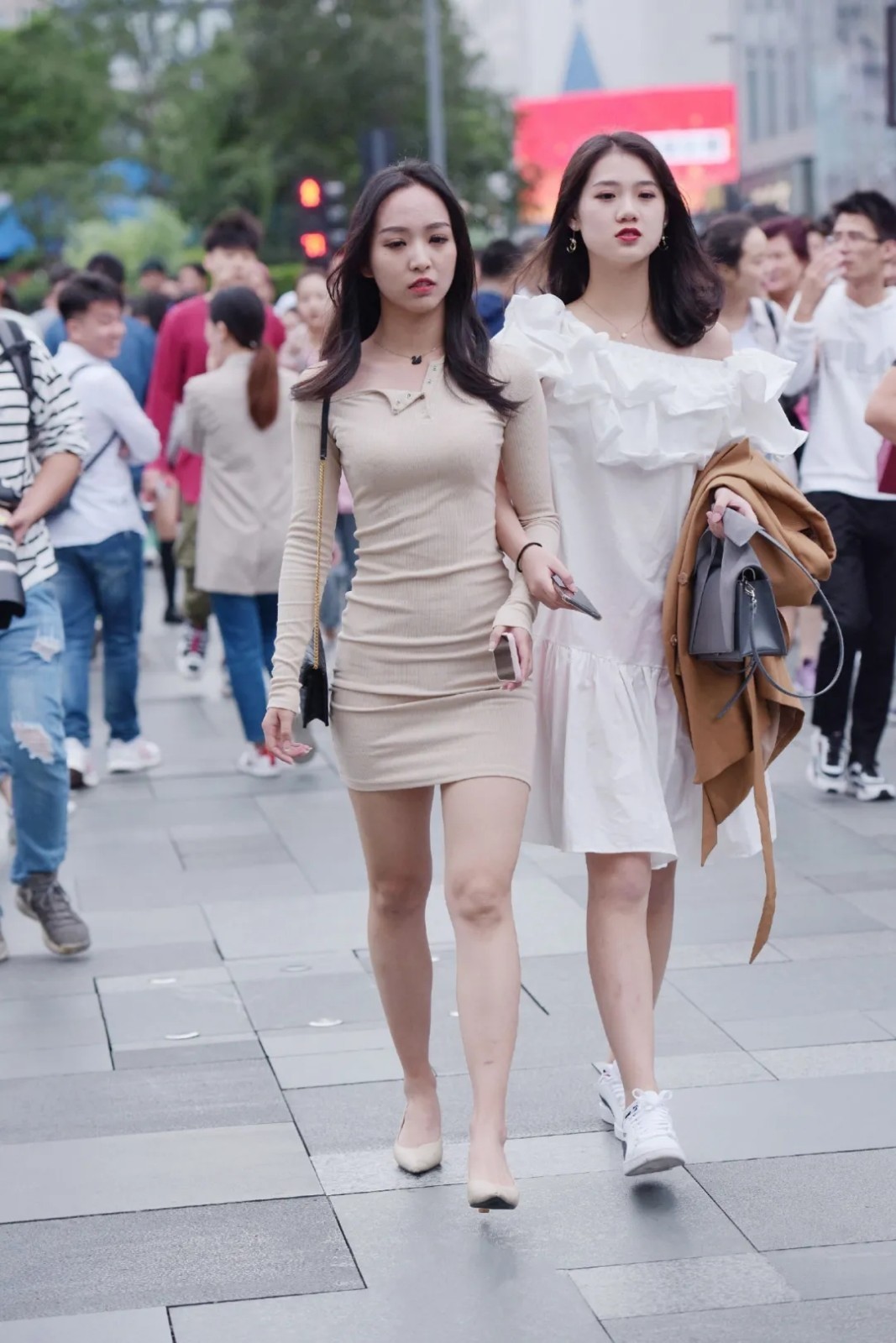 裙装 高级精致又好看的搭配,舒适优雅显气质,在任何场合都亮丽迷人