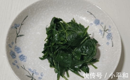 一日三餐|鸡蛋和它才是天生一对,每周吃1次,祛湿健脾胃,食欲也增强了