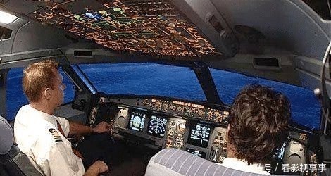 为什么战斗机飞行员必须戴面罩,而民航却不用!