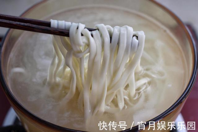 升糖指数|提醒：8种常见主食，已被列入糖尿病人的“忌吃名单”，早知为好