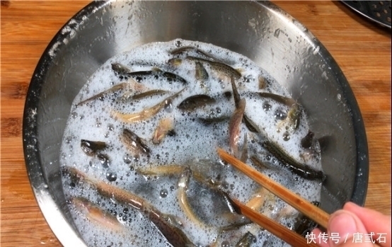 起到很好|泥鳅不管怎么做,一定不能放“料酒”,牢记一招,土腥味全跑光