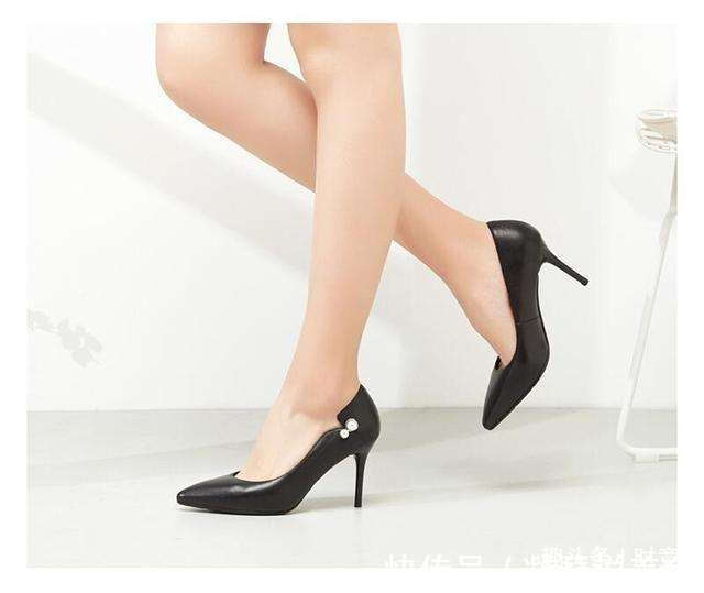 走路姿势 如何穿适合自己的鞋特别重要,细跟鞋是上帝给女人最好的礼物!