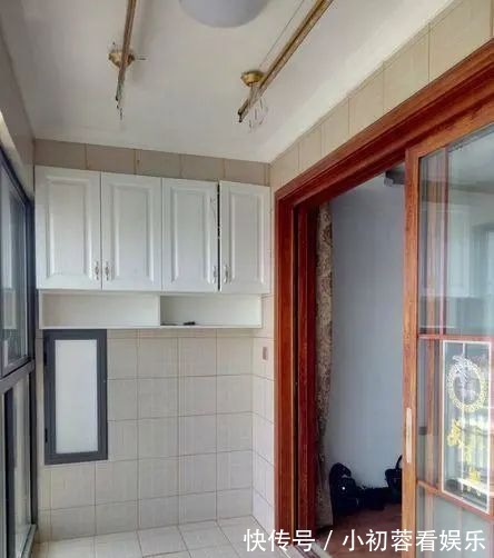 新房|全包18万装修的新房，一看电视墙差点崩溃了，大家说这像什么？