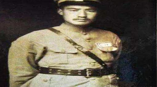 笑话|马步芳带儿子见老蒋，由于没文化，惹出个笑话